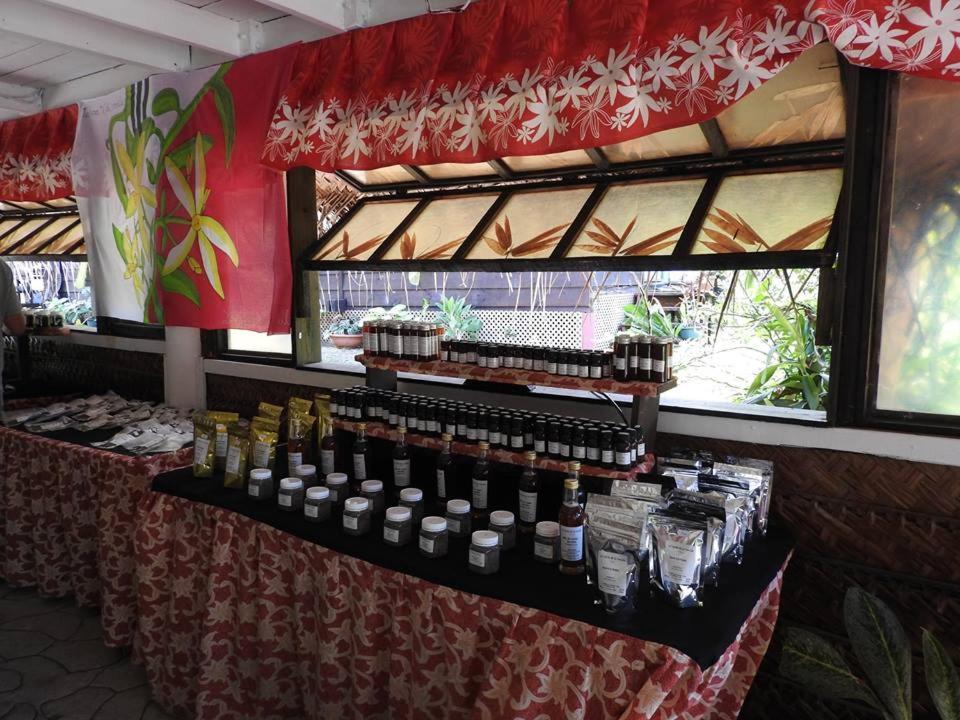 Pension Hibiscus Tahaa Uturoa Exteriér fotografie